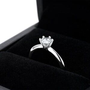 Francis Claire Silla Moissanite Ring - 0.42 Carat DEF - Size 8